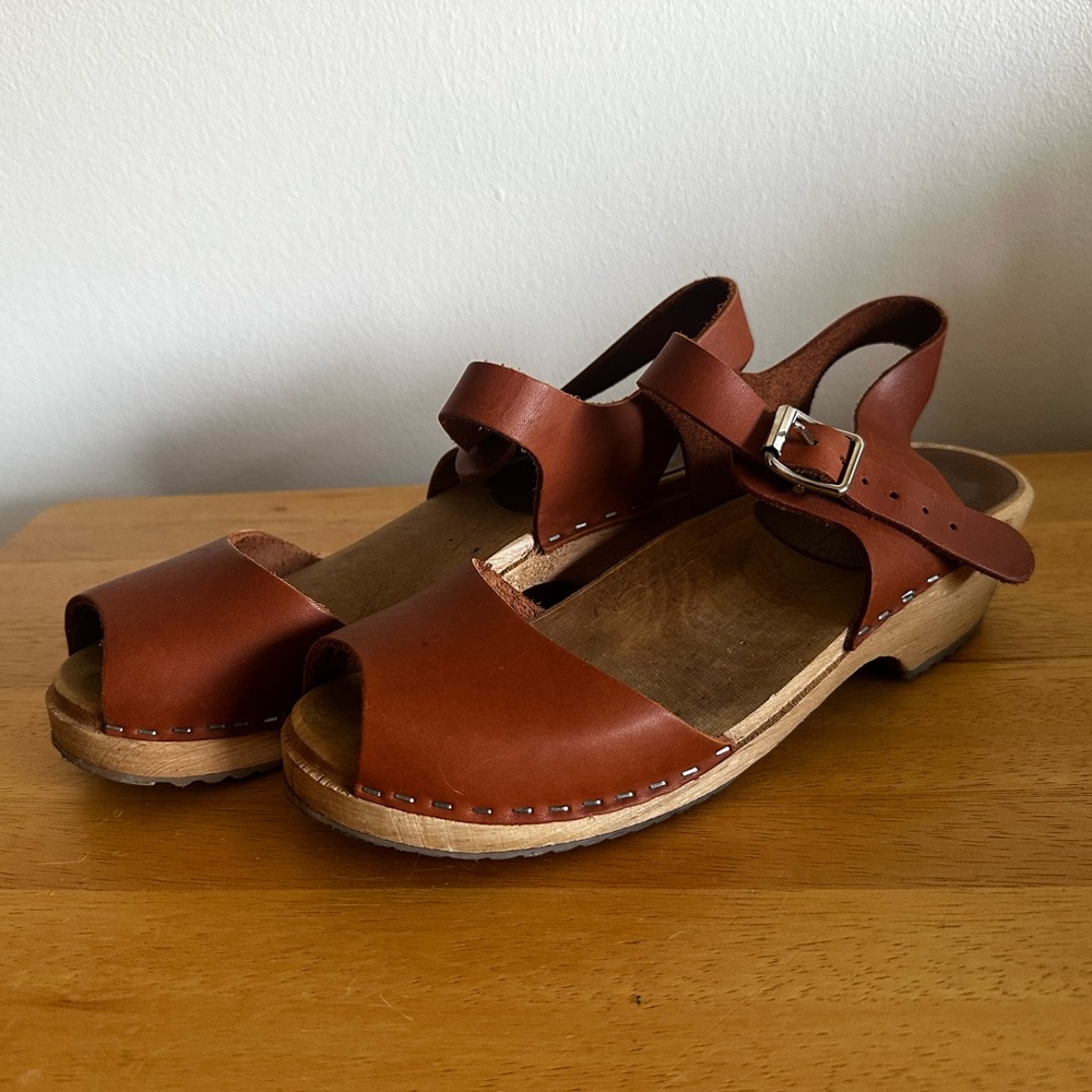 MIA Anja Clogs luggage sz 38